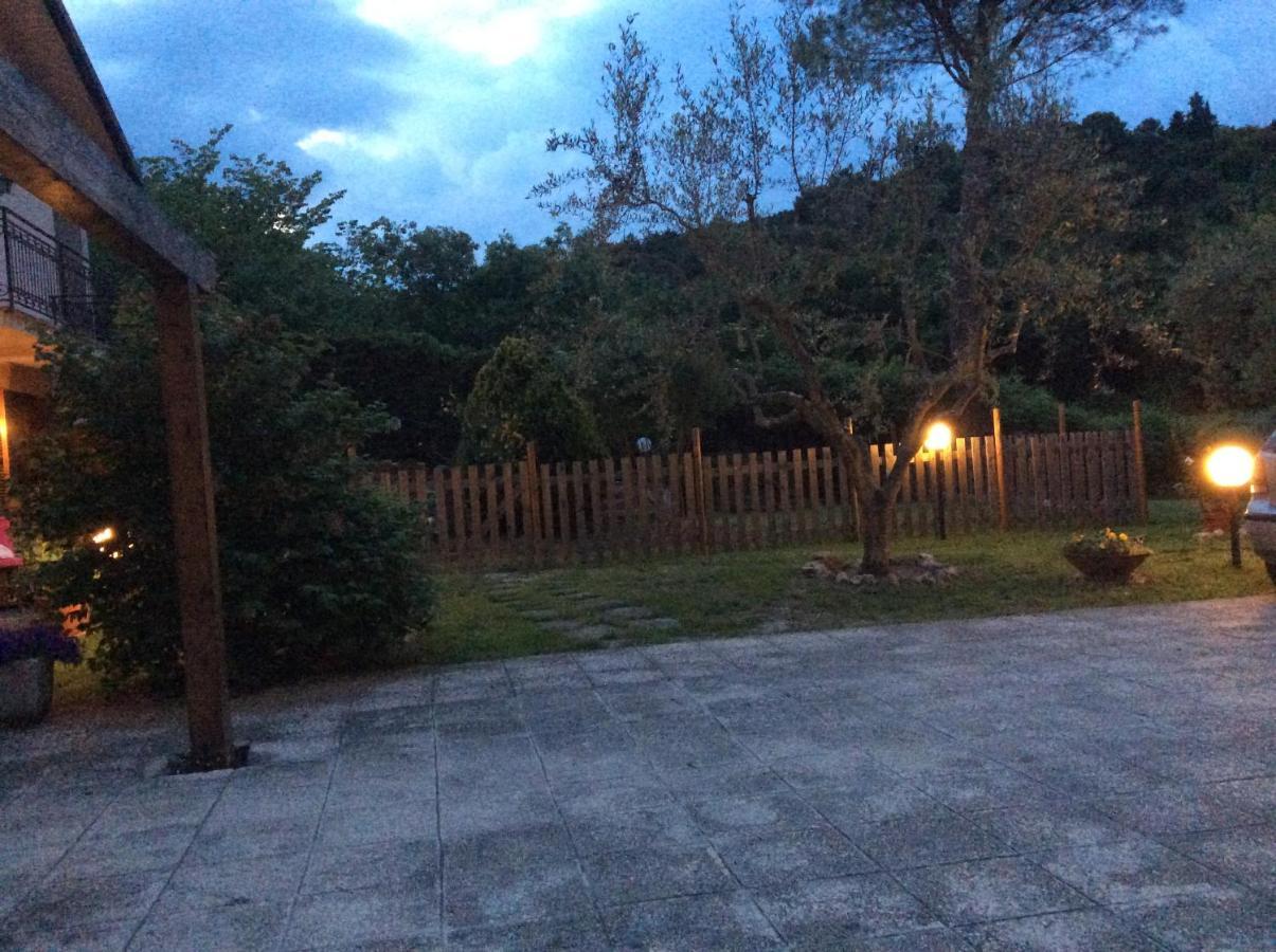 B&B Il Frassino Перуджа Екстериор снимка